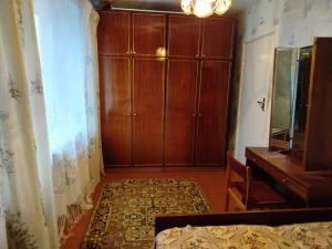 2х комнатную квартиру в районе белой церкви,