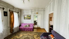 Просторный дом с газ. отоплением и мансардой по ул. Дунаевского