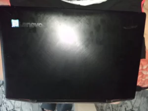 Ноутбук Lenovo y700