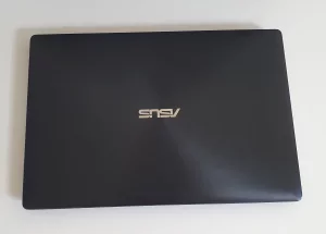Ноутбук ASUS