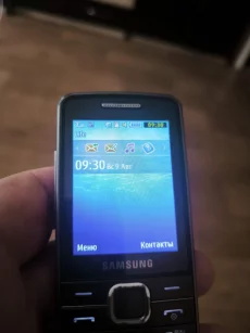 Samsung GT-S5610 кнопочный