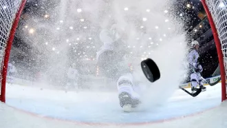 Хоккеисты «Динамо-Шинника» завершили календарный год победой над «Алмазом»