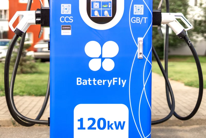 BatteryFly на свое 3-летие вернет 33% киловатт владельцам электромобилей