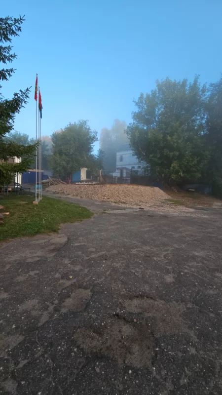Домик спасательного поста снесли