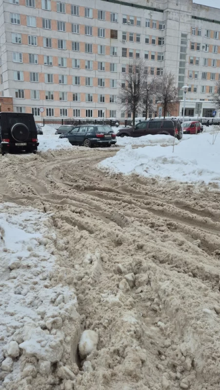 Парковка около "морзоновки"