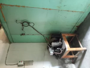 Камера холодильная КХН 2-6 СМ СССР разборная с компрессором и испарите