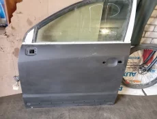Опель Антара дверь