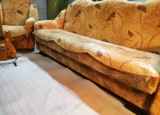 Мягкий уголок (диван и два кресла) из студии