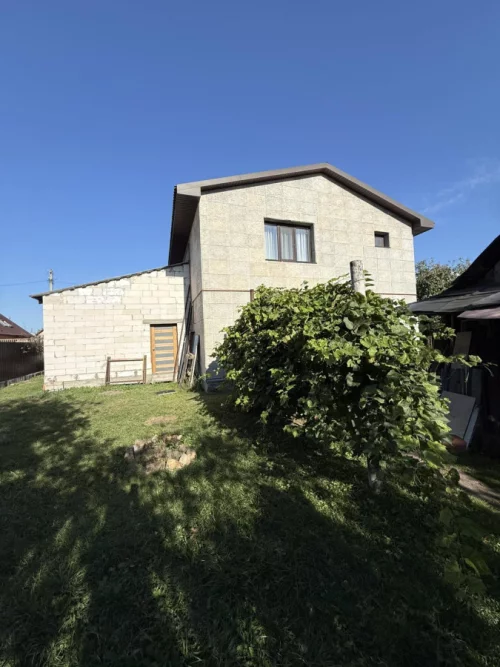 Дом с коммуникациями по ул. Белинского. Цена снижена