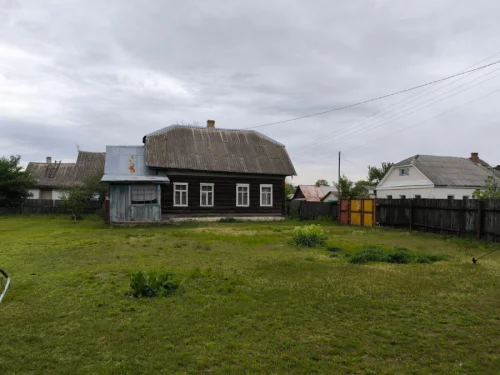 Дом, земельный участок