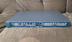 Маршрутизатор Cisco 1760