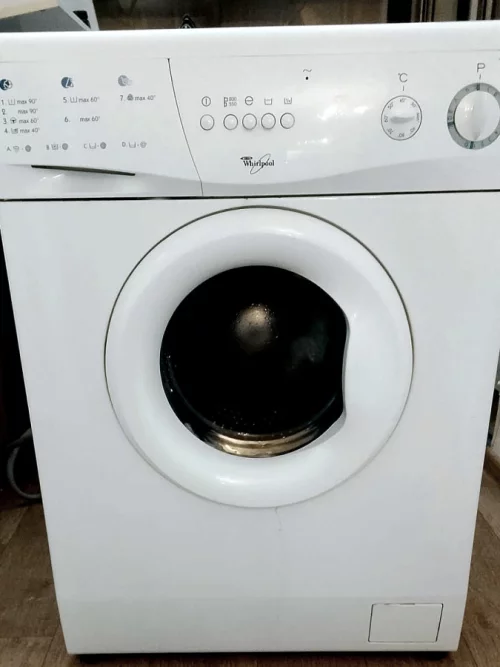 Стиральная машина, рабочая (80 руб) торг