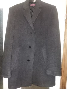 Продам пальто новое