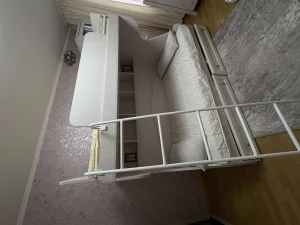 Двухъярусную кровать 500р