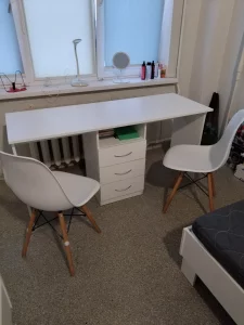 Стол на двоих