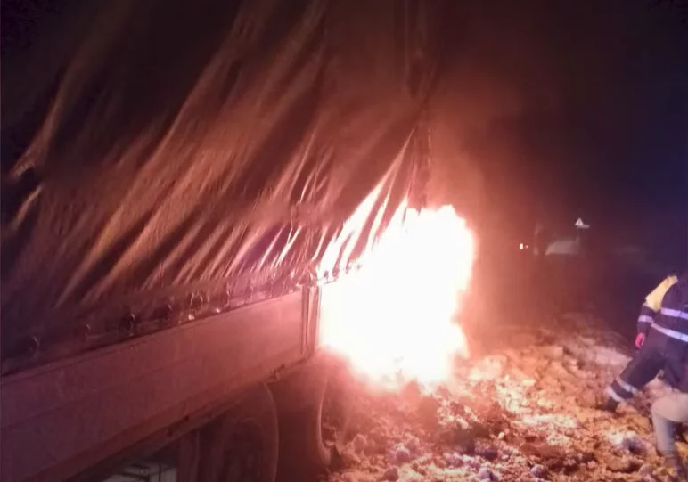 В Бобруйске сотрудники охраны пришли на помощь водителю фуры