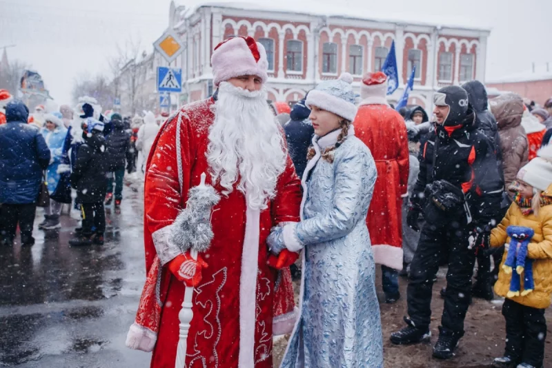 Дед Мороз тоже платит налог! Что нужно знать тем, кто планирует заработать на новогодних праздниках