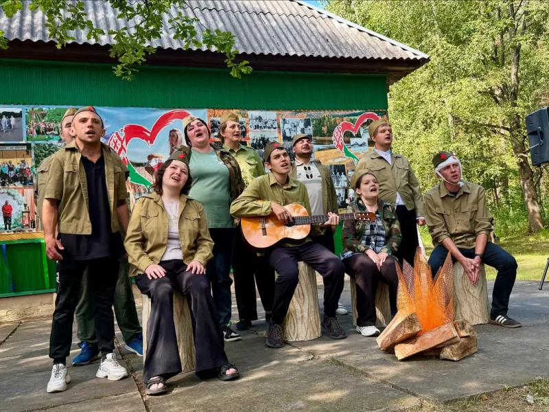 Традиционный фестиваль для людей с инвалидностью прошел в Петровичах