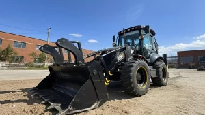 Машинист экскаватора-погрузчика. Водитель экскаватора. ЗП от 2 500 руб