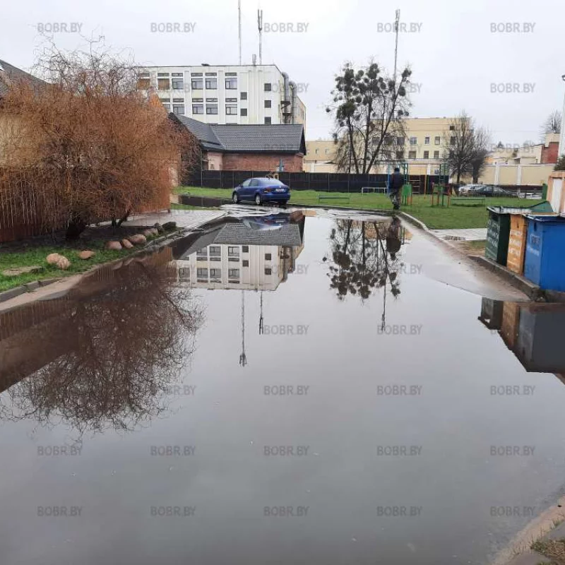 Пешеходам тут не место! 