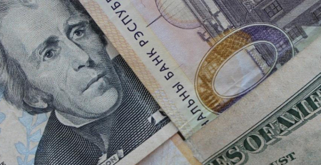 Доллар упал — курс валют на 31 марта 2023