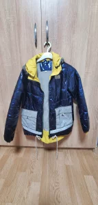 Куртки на девочку весна р 38-40-42 по 20р