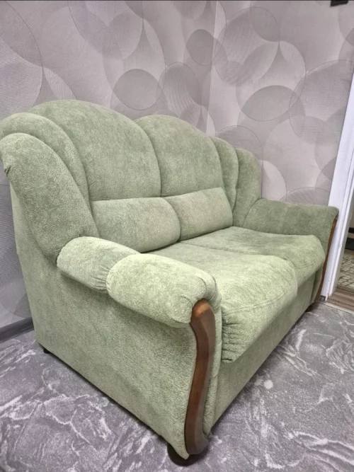 Диван односпальный б/у