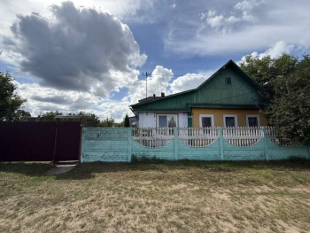 Пол дома (квартира) со всеми коммуникациями