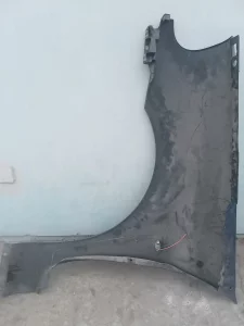 Крыло рено сандеро