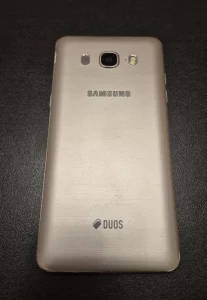 Смартфон Samsung J510FN