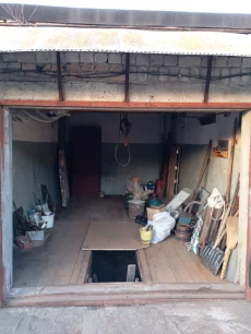 Гараж