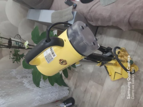 Продам пароочиститель Polaris PSC 1711C. Состояние нового.450 р.