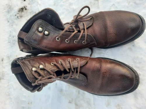 продам ботинки 42 размер