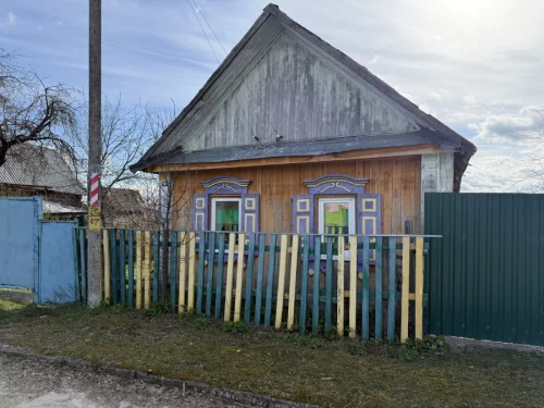 Дом в деревне Красновка