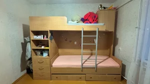 Двух-ярусная кровать