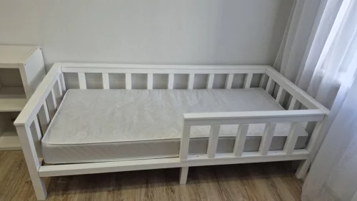 Детская кровать из массива сосны
