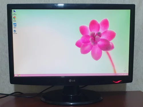 Монитор 22" Full HD