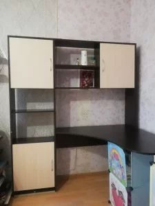 Стол компьютерный