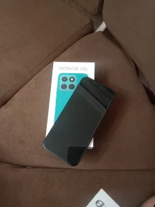 Смартфон Honor x8c. Новый