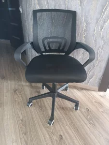 Новый компьютерный стул на амортизаторе 130 р
