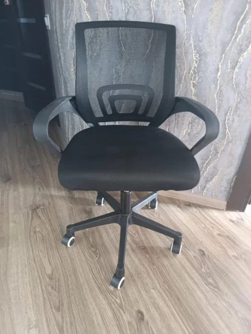 Новый компьютерный стул на амортизаторе 130 р