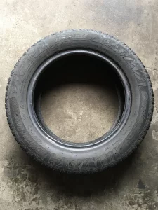 Зимние покрышки легковые 195/60/15