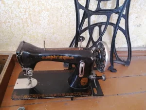 Швейную ножную машину на запчасти