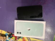 Продам айфон