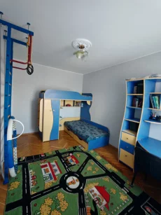 4-х комнатную квартиру ул. Рокоссовского д. 42