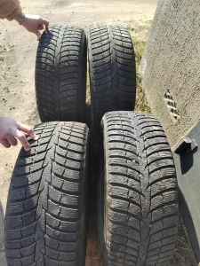 Комплект шин