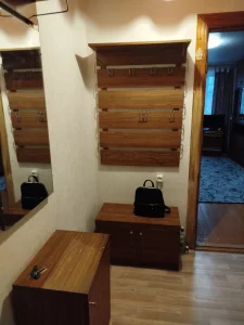 2х комнатную квартиру в районе белой церкви,