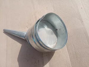 Лейка с сеткой для заправки авто