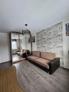 З комнатная квартира