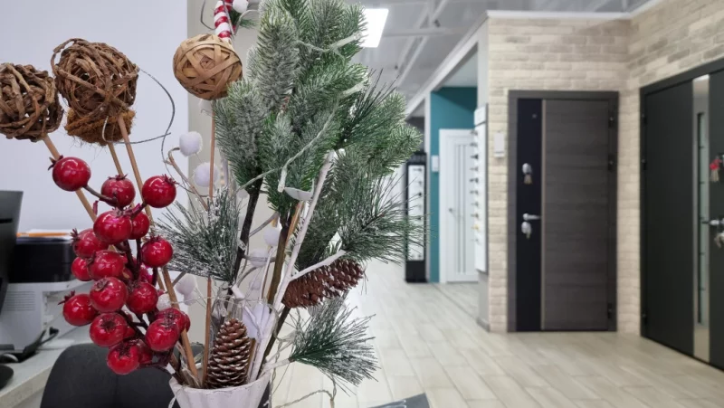 В салонах «7 квадратов» по-новогоднему праздничная атмосфера! Приходите!